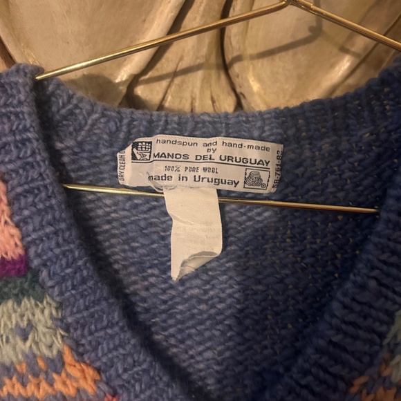 Hand Knit Floral Vintage Sweater Vest - Picture 3 of 4